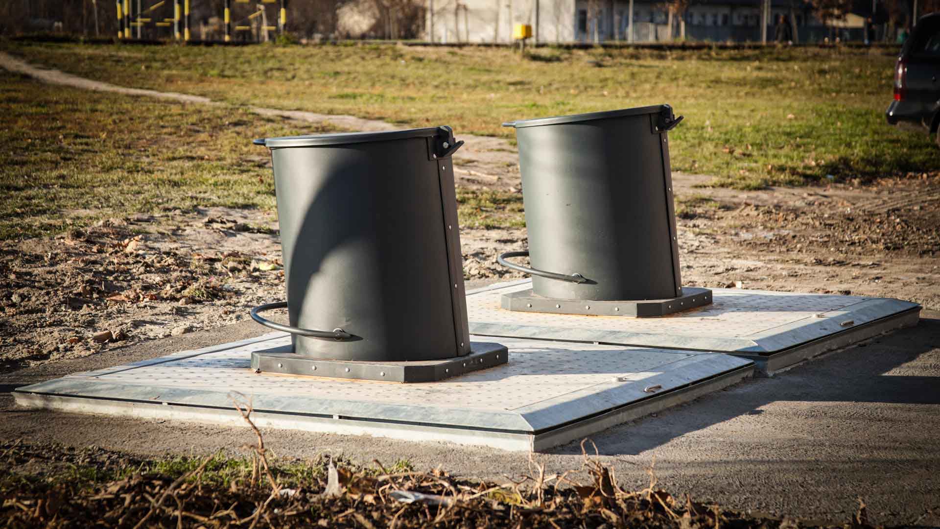 Podzemni kontejneri Eco 3  - Eco signal® Podzemni kontejneri Eco 3 sa aluminijumskom platformom nakon ugradnje